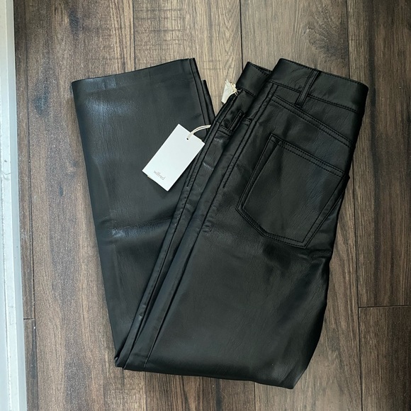 Aritzia - Melina Pants In Black - Picture 4 of 7